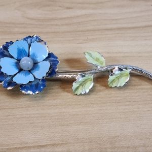 Beautiful Baby Blue w/ Silver Stem 3D Floral Pin Costume Jewelry
